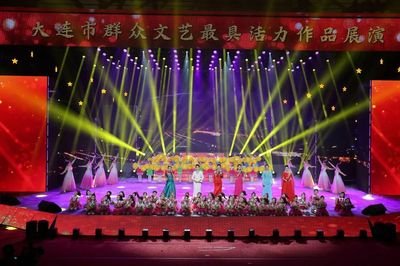 翰墨添福，藝暖濱城——大連市春節志愿服務活動文藝創作服務側記